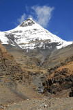 A side view of Mt Nojin Kangtsang