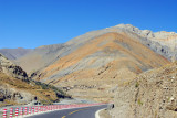 Arriving at the village of Lungmar at the east end of Simi-la Pass