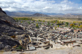 Western half of the Tibetan old town from the ridge splitting Gyantse in half