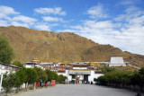 Plaza in front of the main gate to Tashilhunpo Monastery