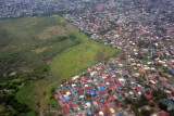 Las Pinas (Cavite) Philippines (N14.41/E121.00)