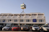Land Rover dealer in Muscat ... its a sad story...