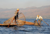 Inle Lake fishermen leg-rowing