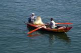 Nile fishingboats rowed with counterbalanced 2x4s