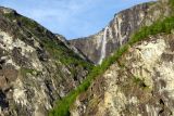 Mountains and waterfall north of Verma