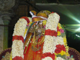 Swami Maamunigal with Varadan Bahumaanam.JPG