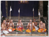 HH Sri Vanamamalai Jeeyar swamy giving his Anugraha bhashanam.jpg
