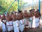 Theerthavaari Gosthi-Tirunedunthandakam Sevai.JPG