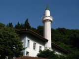 Mosque along 26 Novembar