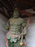 Opposing Deva king within Chū-mon