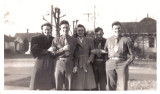Ruth and Sgt Harold Glenn on left,Sgt. Richard Glenn on right Ft. Lewis, WA 1942