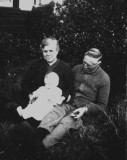 Maximus with grandparents 1926.jpg