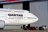 QANTAS BOEING 747 400 SYD RF 1262 2.jpg