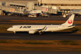 J AIR EMBRAER 190 HND RF 5K5A4327.jpg