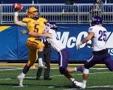 Queen's vs Western 06925 copy.jpg