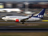 B737-700 SE-RET 
