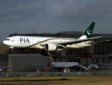 B777-200 AP-BGK 