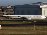B777-300 9V-SWD 