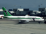 B737-200 PHTVI