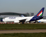 B737-700 HA-LOA