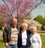 April 2008 - Don and Karen Boyd and Esther Majoros Criswell in her front yard at Franklin, Tennessee