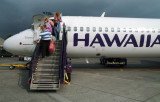 2009 - Karen and Donna arriving at Kona on Hawaiian Airlines Boeing 717 N476HA from Honolulu