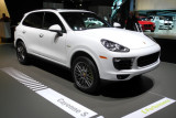 2017 Porsche Cayenne S E-Hybrid (0506)