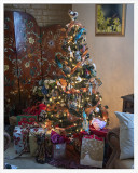 Christmas_Tree_HB_House_121518_2_AI_Frame.jpg