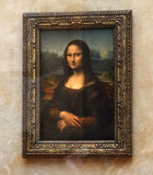 They dont make it easy to get to the Mona Lisa but we finally found our way there
