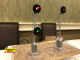 HO SP & ATSF prototype target signals from Class 5