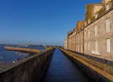 Saint-Malo; walking on the walls.