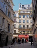 Rue Montorgueil at the background. 