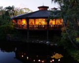 Tiffins and Nomad Lounge at dusk