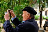 Old Man Tourist, New Tech: Photographying The Sagrada Familia