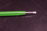 En glassfiberpenn, brukes til  rense overflatene som skal loddes. Dette er VIKTIG med veldig store bokstaver.