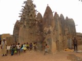 A modest mosque along the road to Ouagadougou