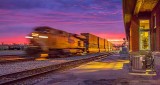 Sunrise Freight Train 48963