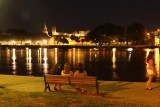 2017083217 Girls Avignon night.jpg