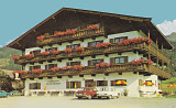 Holzhamerhof. This image is copied from a picture postcard