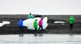 Tourists on Jökulsárlón Ice Beach, Iceland 654