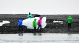 Tourists on Jkulsrln Ice Beach, Iceland 654 