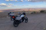 Moto Guzzi V85TT Moki Dugway Vista