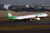 EVA_AIR_AIRBUS_A330_300_TPE_RF_5K5A4557.jpg