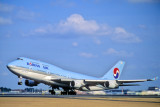 KOREAN AIR BOEING 747 400 NRT RF V50.jpg