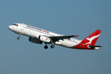 QANTAS LINK AIRBUS A320 PER RF002A0076.jpg