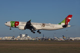 TAP AIR PORTUGAL AIRBUS A330 900 NEO LIS RF 002A4376.jpg
