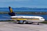 SINGAPORE AIRLINES DC10 30 AKL RF 038 25