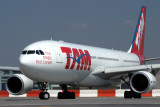 TAM AIRBUS A330 200 JFK RF IMG_7539.jpg