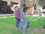 Beto and the statue