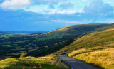 Steep descent to Heol Senni.